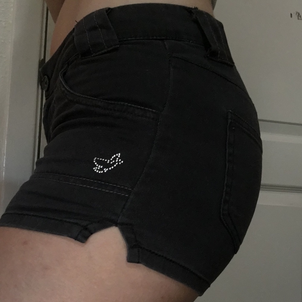 low rise black shorts w/ bird detail